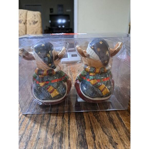 Holiday Time Moose Christmas Holiday Salt and Pepper Shakers  Ceramic - Picture 5 of 7